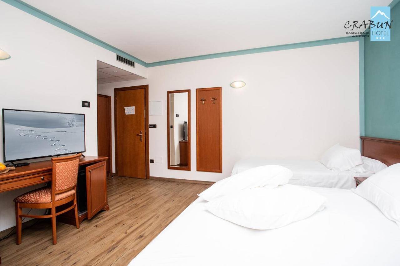 Crabun Hotel Пон-Сен-Мартин Екстериор снимка