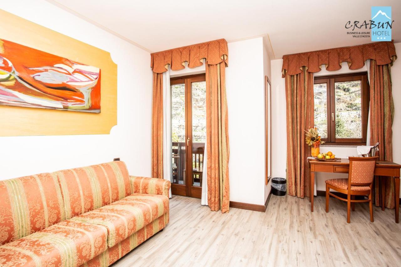 Crabun Hotel Пон-Сен-Мартин Екстериор снимка