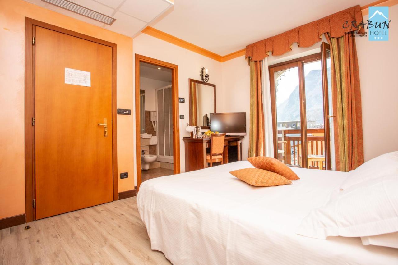 Crabun Hotel Пон-Сен-Мартин Екстериор снимка