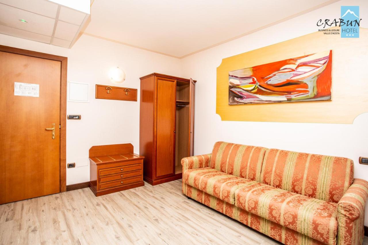 Crabun Hotel Пон-Сен-Мартин Екстериор снимка